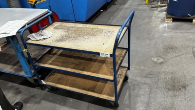 1 Transportwagen, 3-etagig